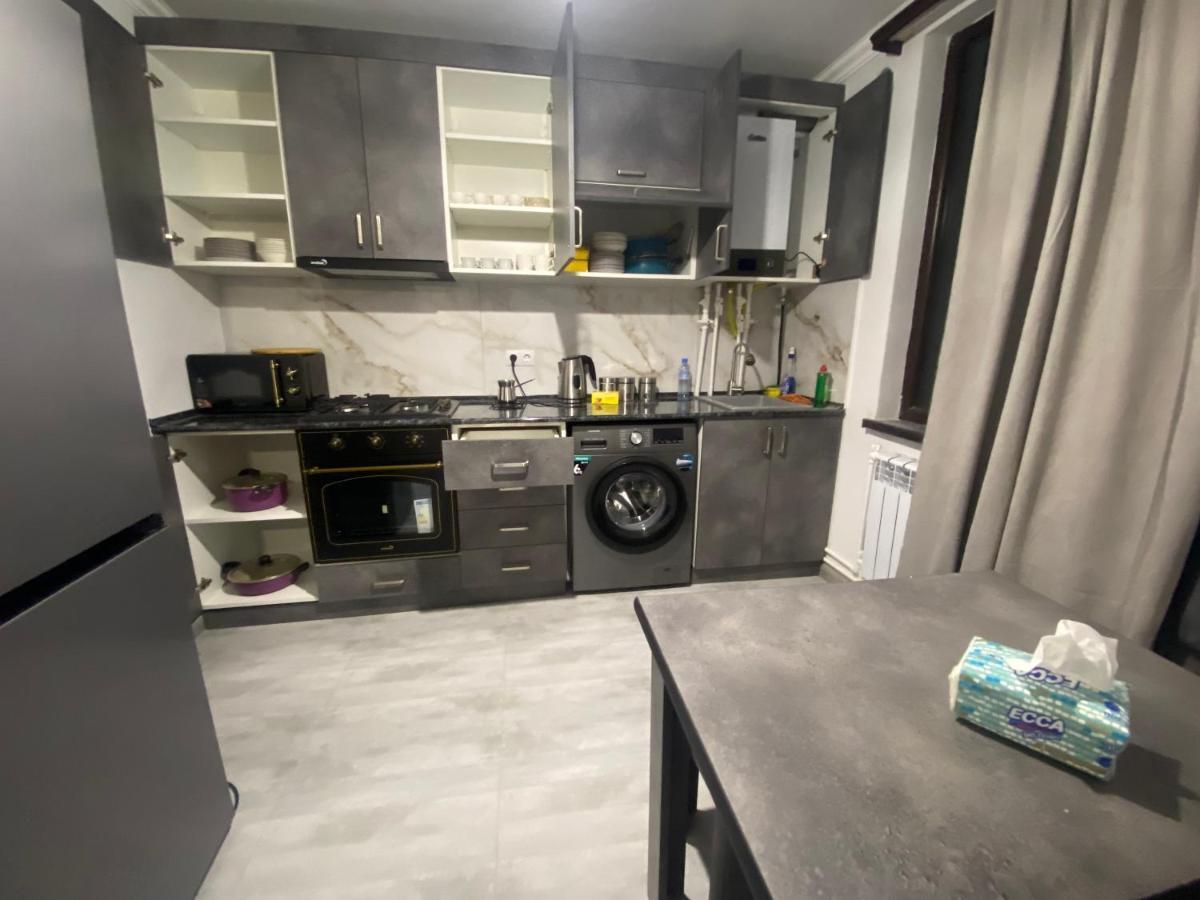 2 Cosy Apartment In Townhouse Near Airport Evn Geghanist  외부 사진