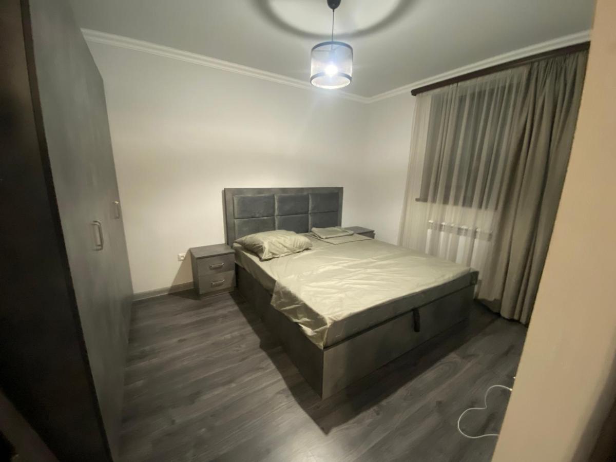2 Cosy Apartment In Townhouse Near Airport Evn Geghanist  외부 사진